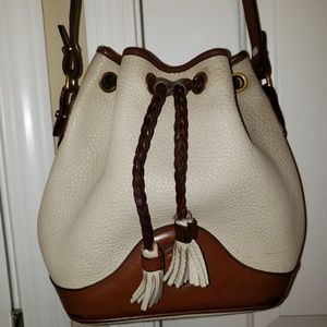 Dooney and Bourke cross body pouch bag